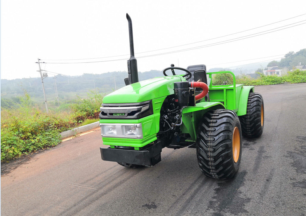 tractores de granja articulados de los TRACTORES de EQUALWHEEL mini con el PTO pequeño radio de torneado con el tractor de la utilidad del tanque del fertilizante proveedor
